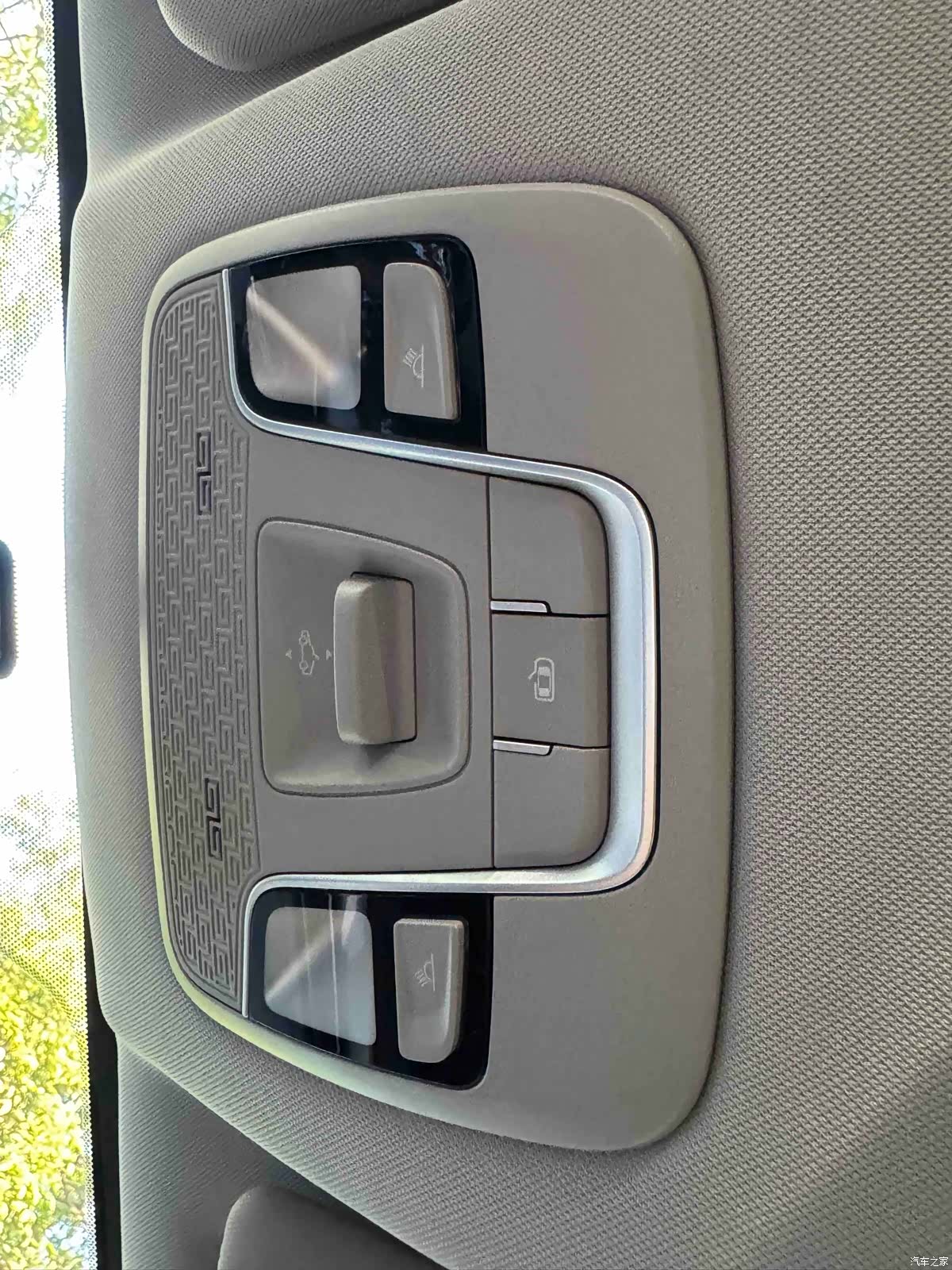 Geely X6, 2023 25