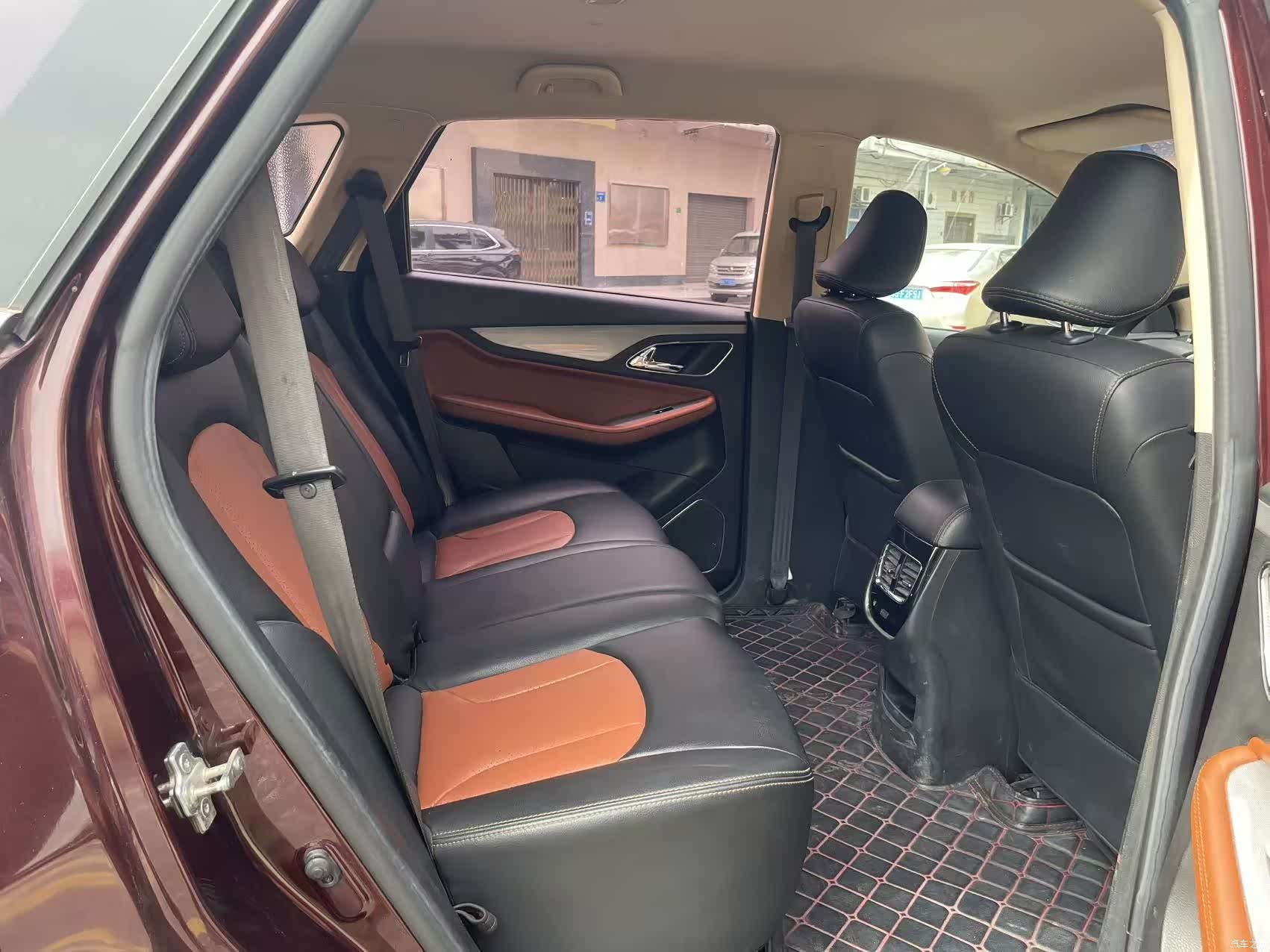 Wuling 560, 2017 11