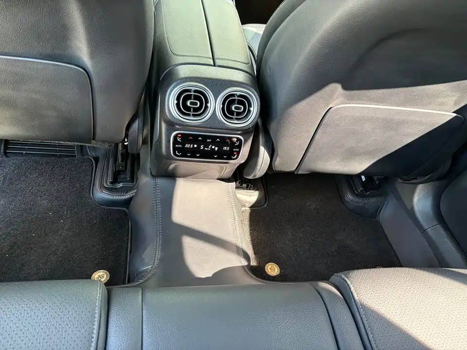 Mercedes-Benz GLC Mercedes-Benz GLC
