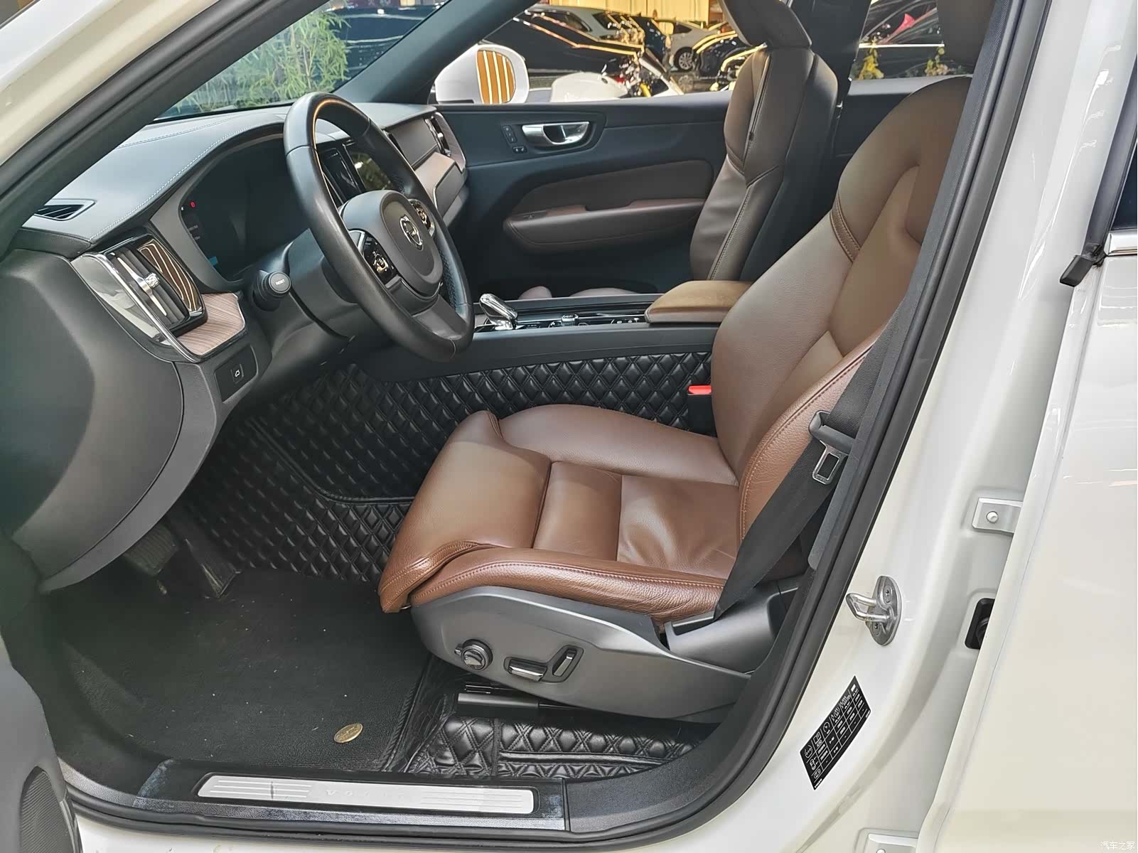 Volvo XC60, 2023 13