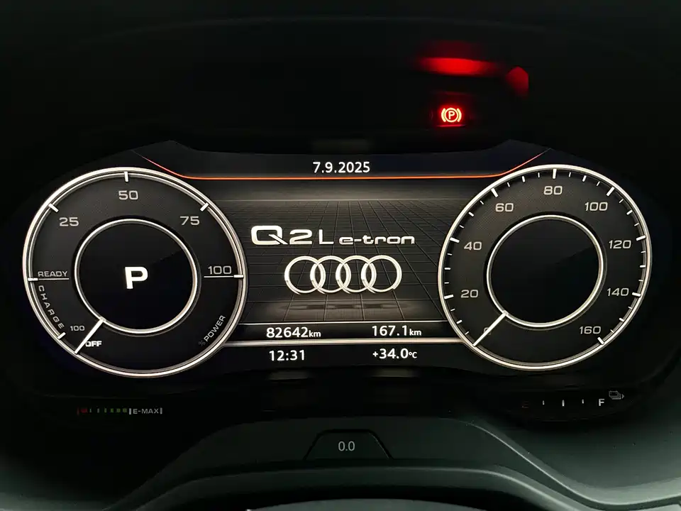 Audi Q2L