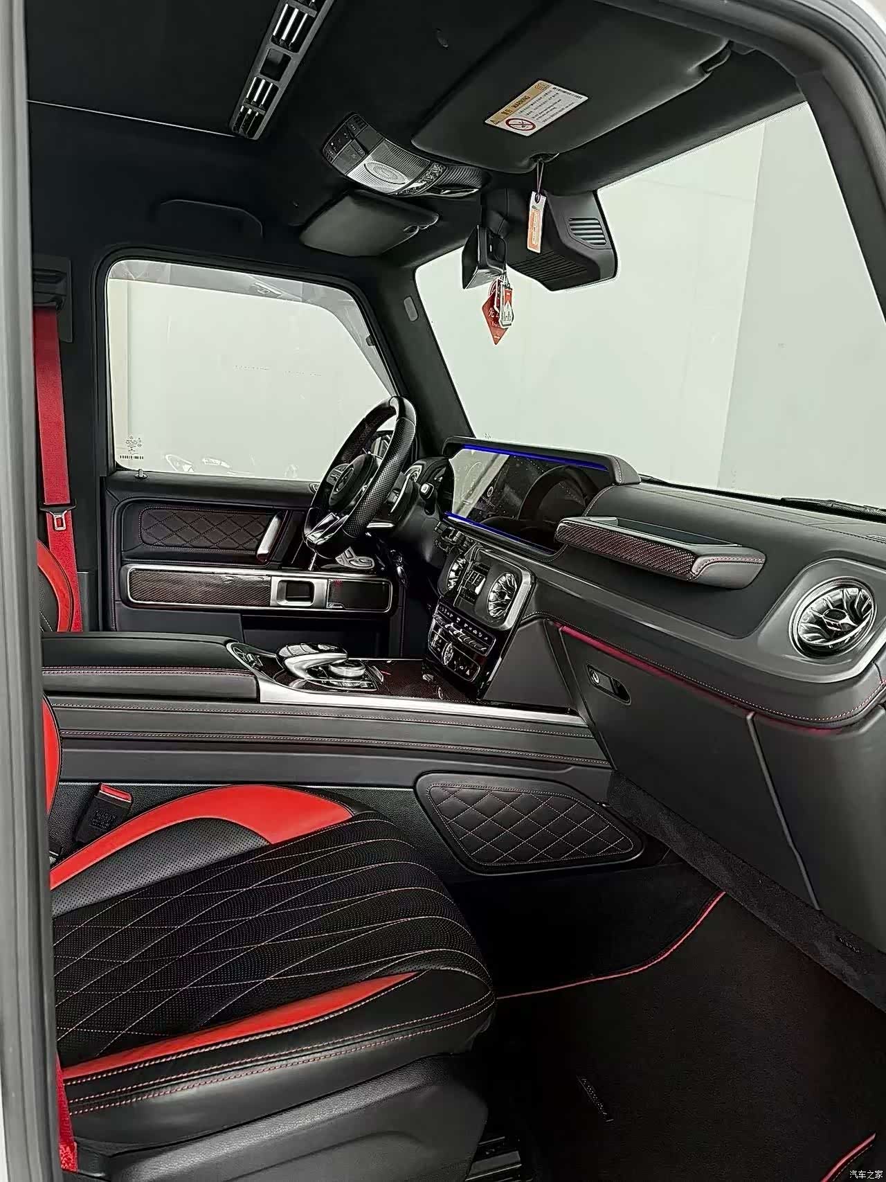 Mercedes-Benz G-Class, 2019 11