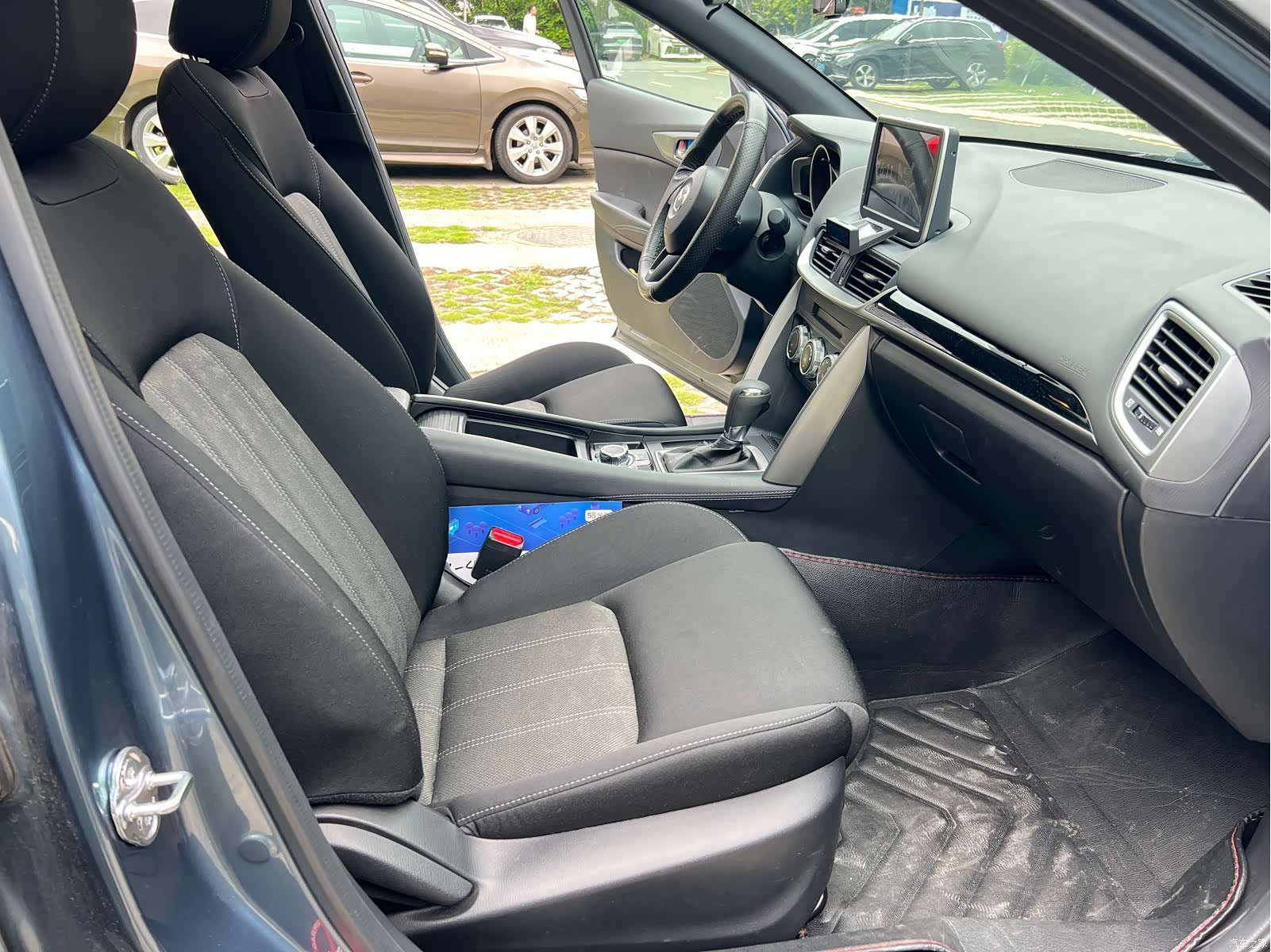 Mazda CX-4, 2017 10