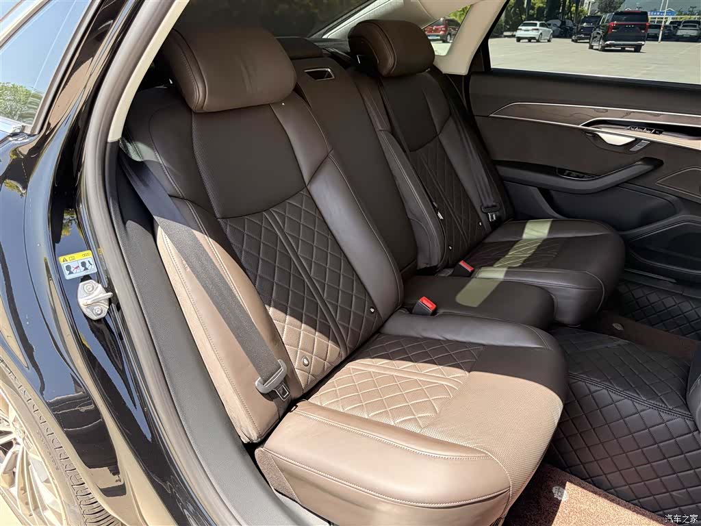 Audi A8L, 2021 16