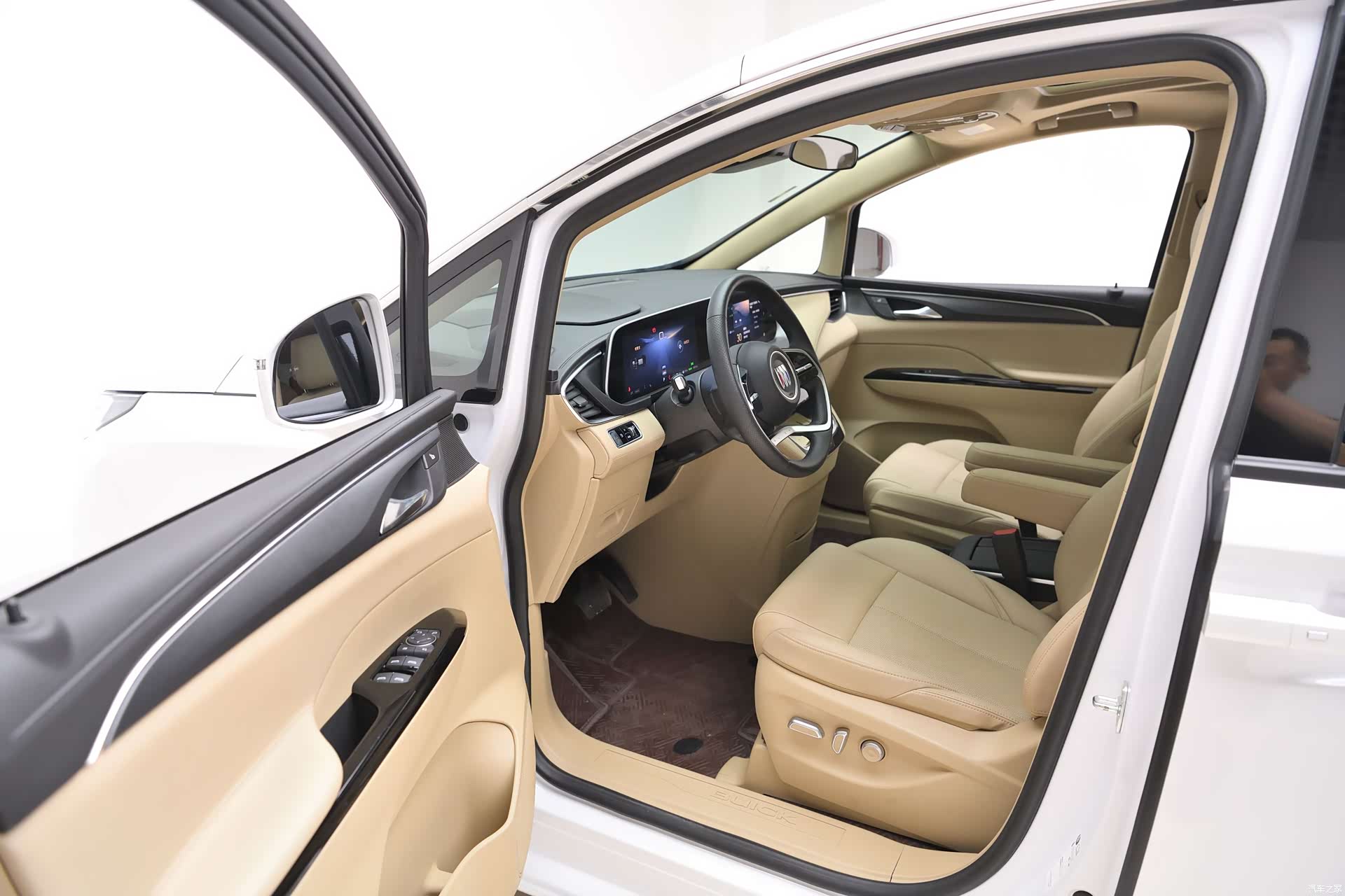 Buick GL8, 2025 21