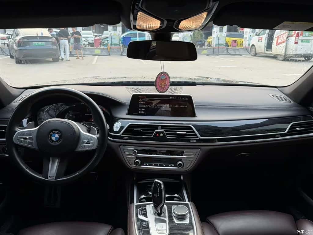 BMW 7 Series, 2022 все фото