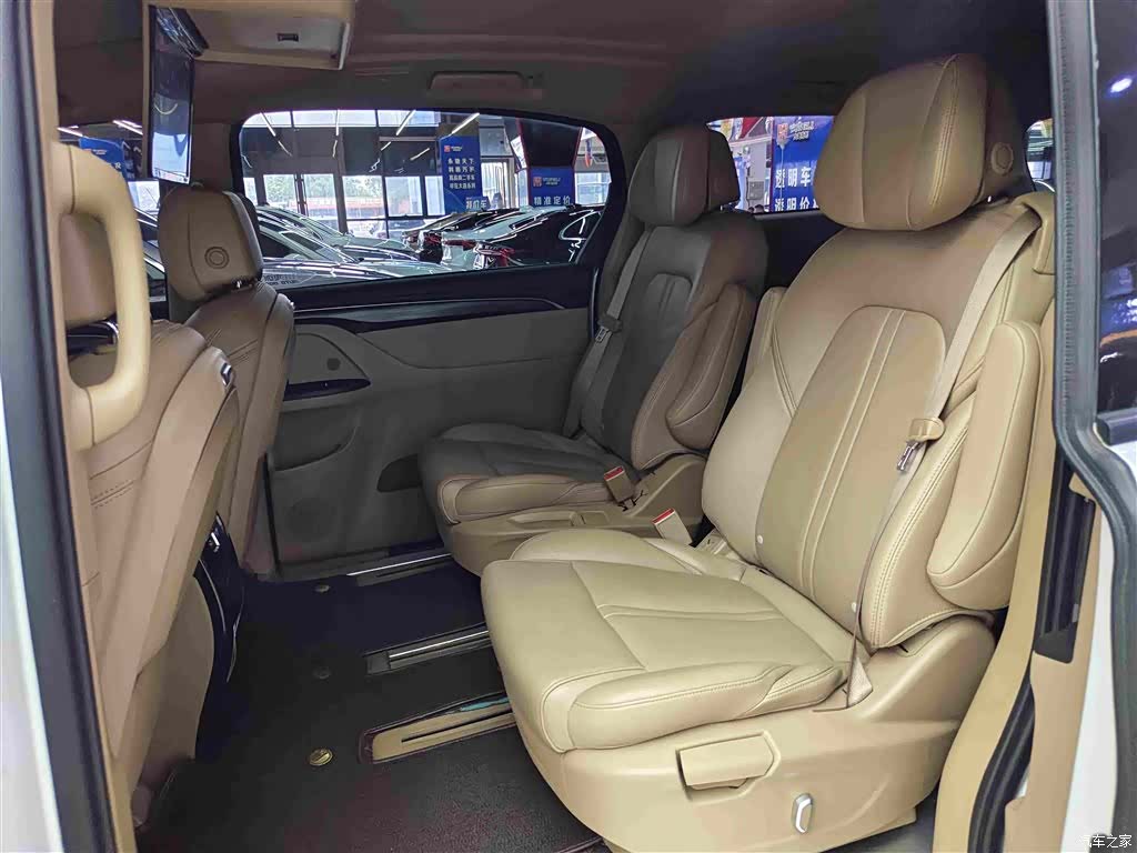 Buick GL8, 2020 11