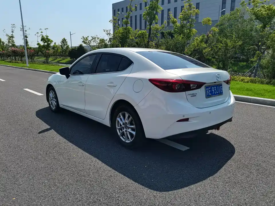 Mazda 3 Angkesaila