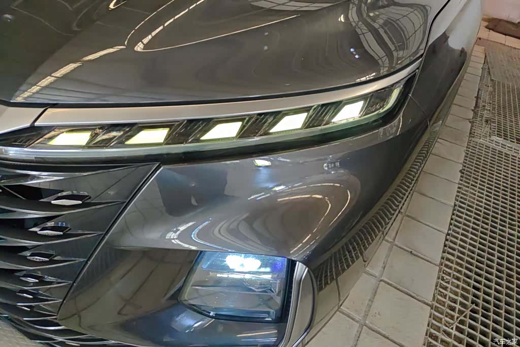 Roewe RX5, 2022 все фото