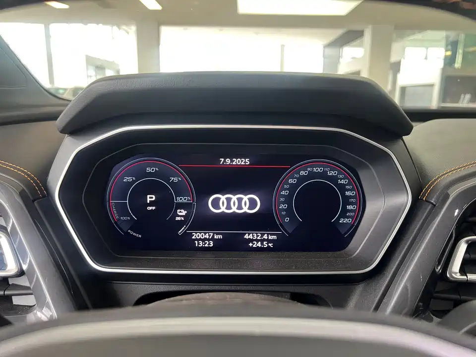 Audi Q4