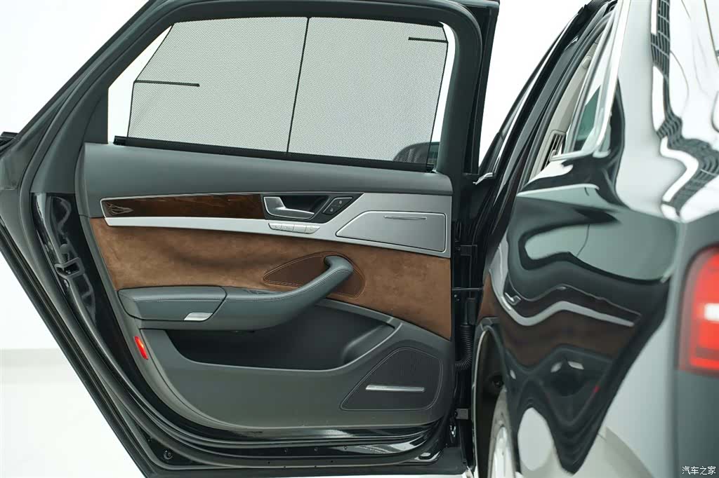 Audi A8L, 2014 29