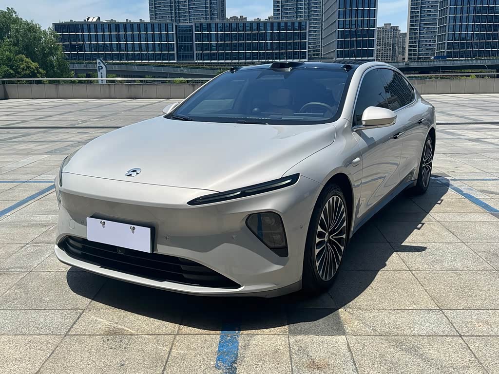 NIO ET7
