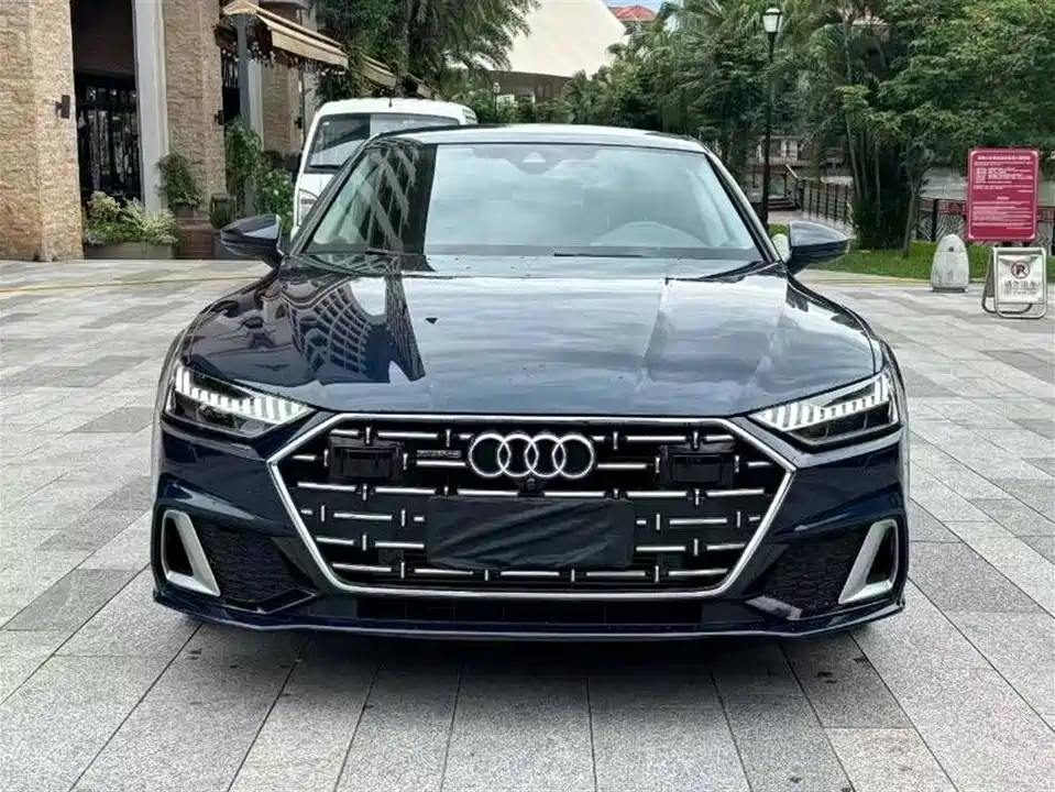 Audi A7L