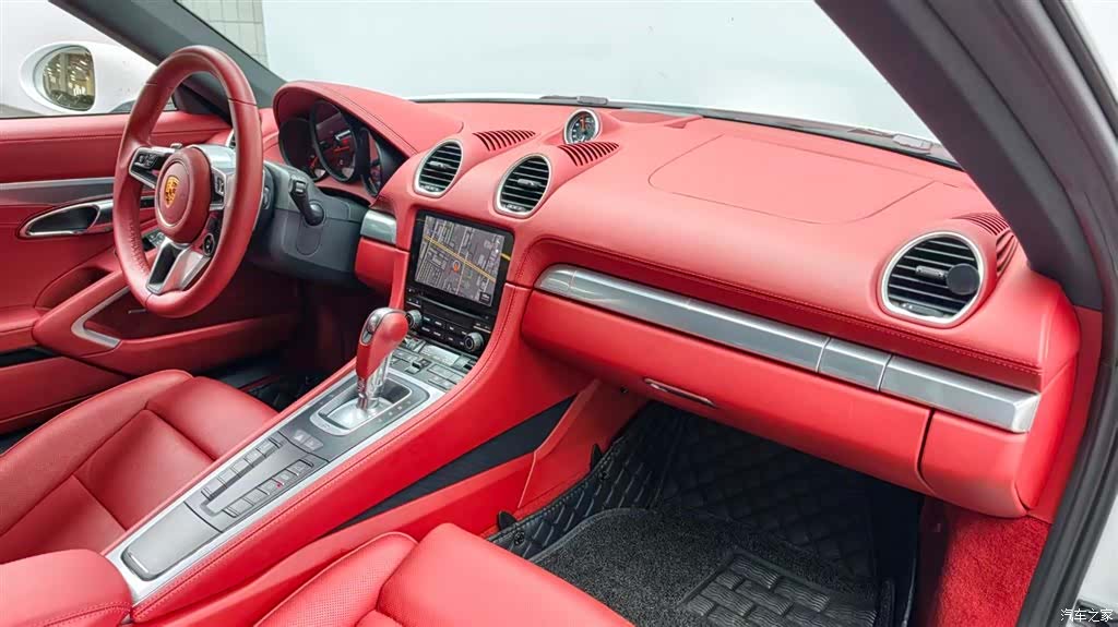 Porsche Cayman, 2024 12