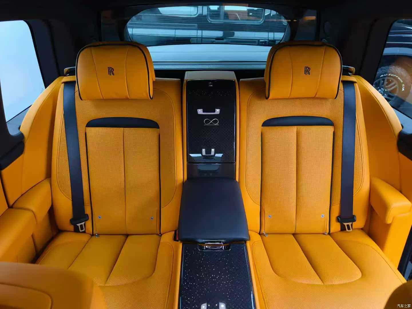 Rolls-Royce Cullinan, 2021 7