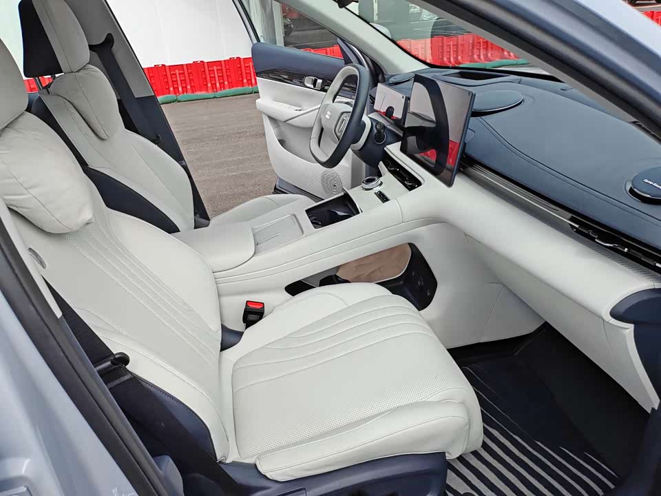 Geely Galaxy Galaxy E5