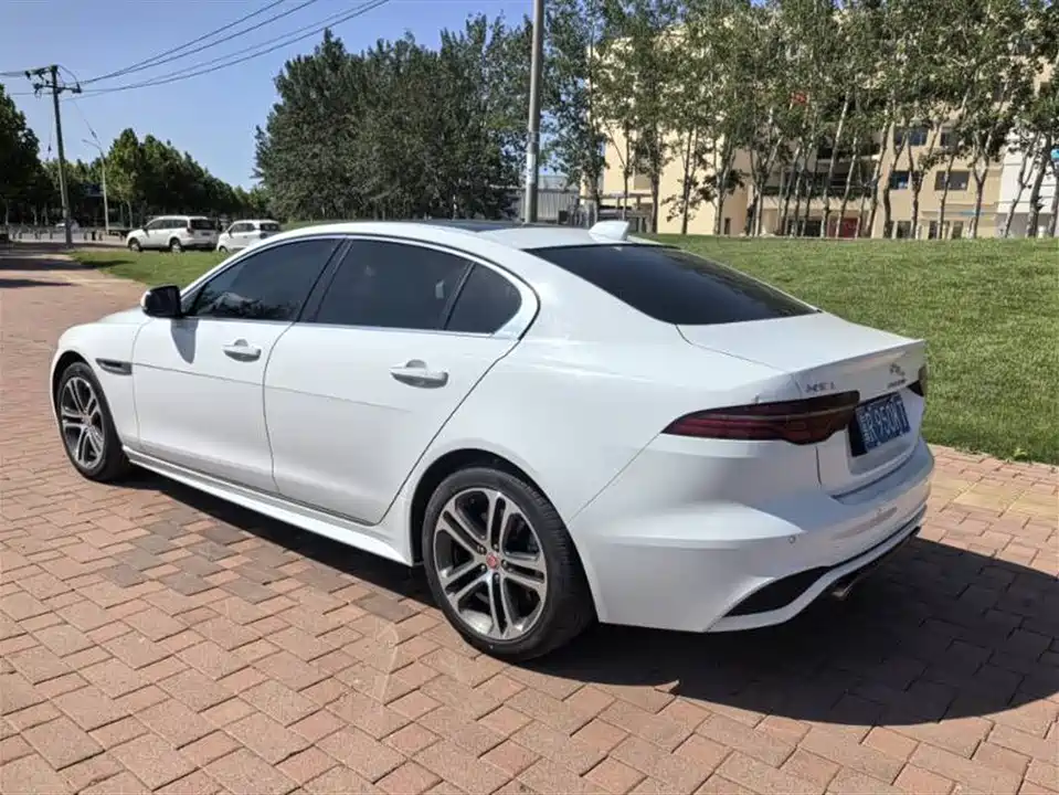 Jaguar XEL