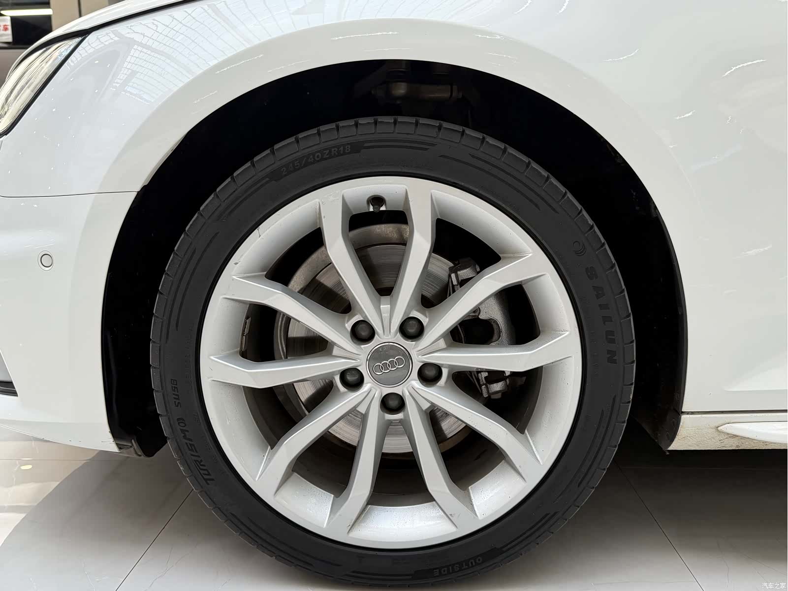 Audi A4L, 2019 13