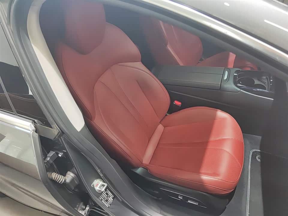 XPENG P7 XPENG P7