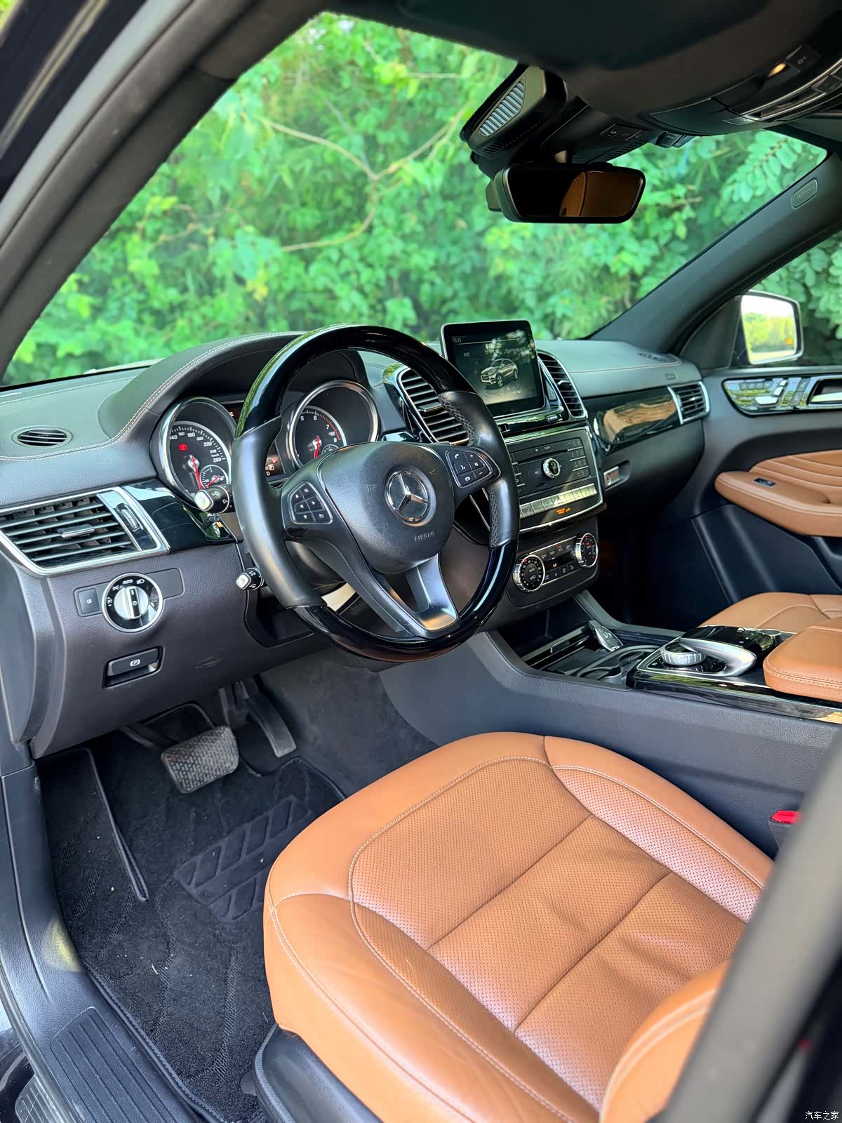 Mercedes-Benz GLE, 2018 13