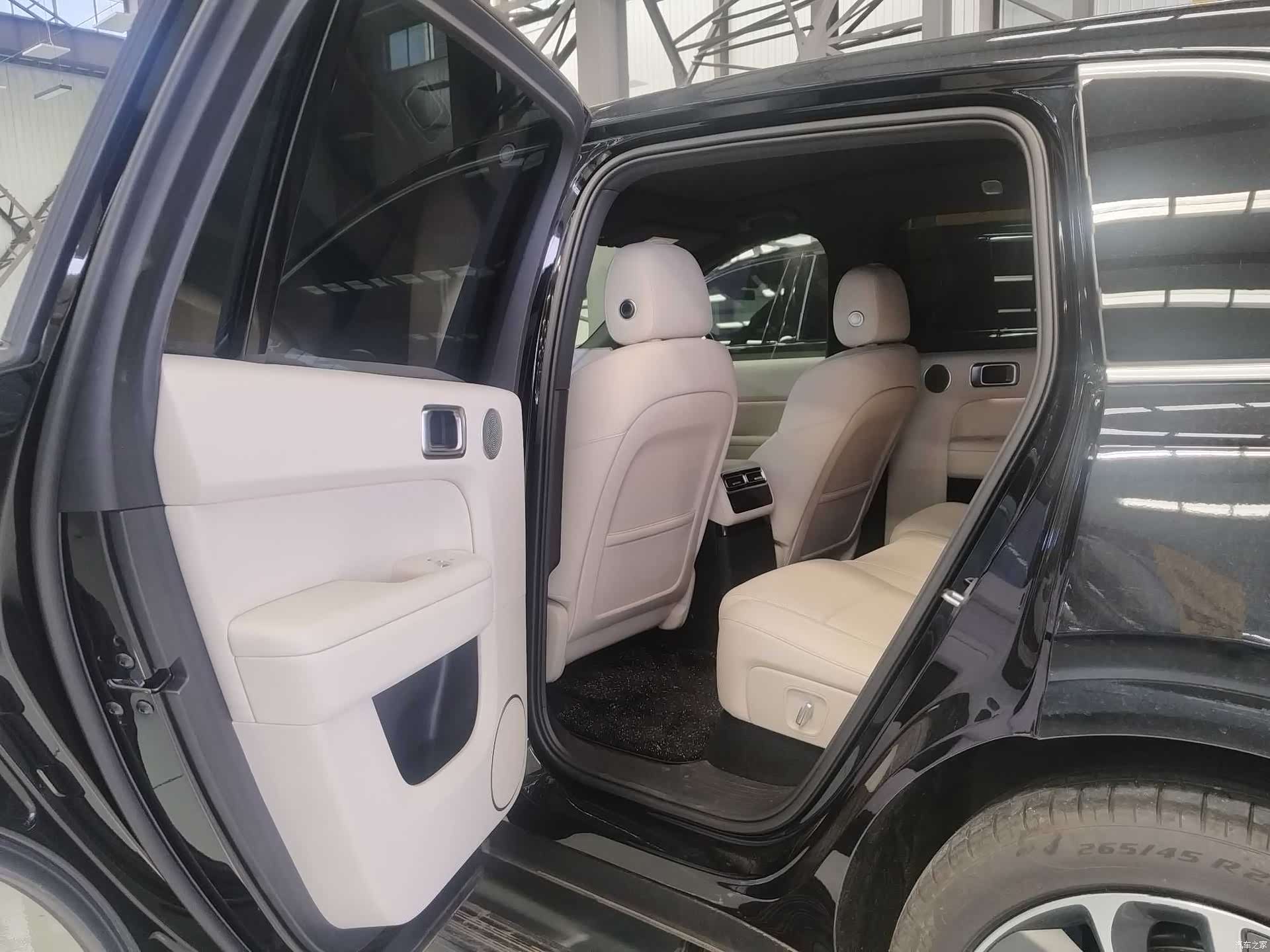 Li Auto L6, 2025 14