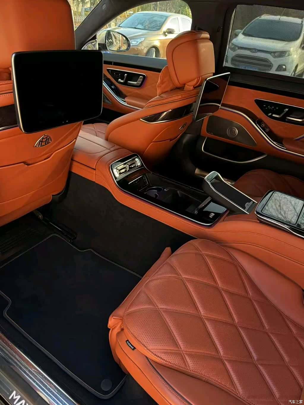 Maybach S-Class, 2023 10