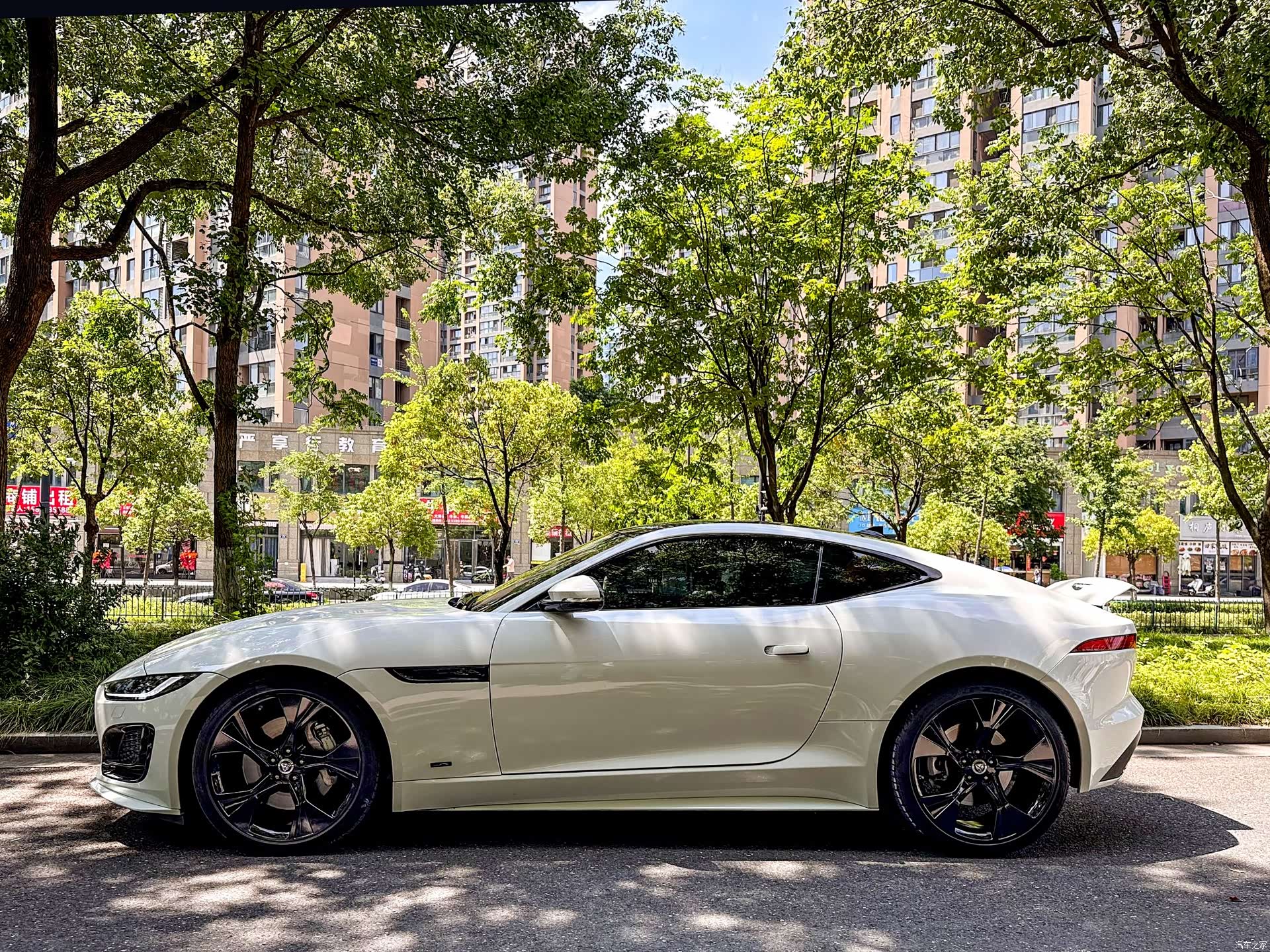 Jaguar F-TYPE, 2025 3