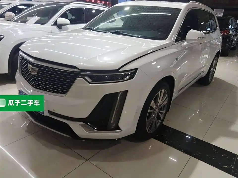 Cadillac XT6