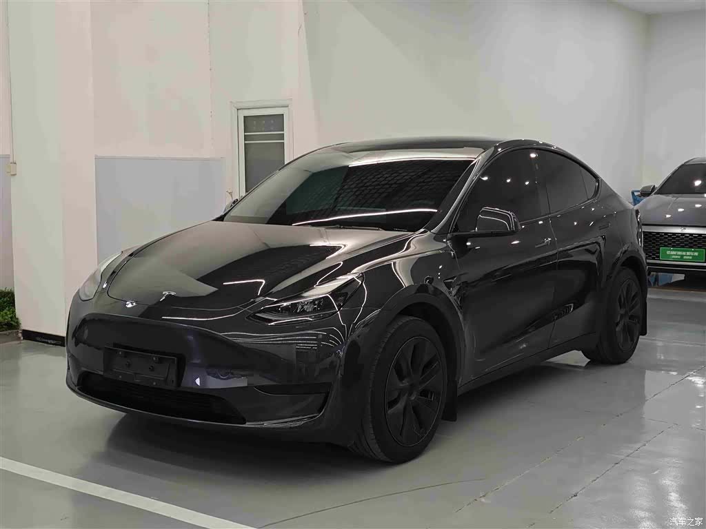Tesla Model Y, 2024 2