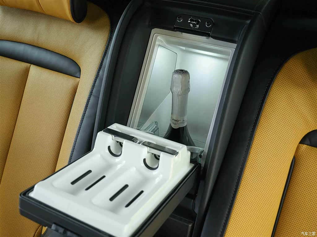 Rolls-Royce Cullinan, 2022 31