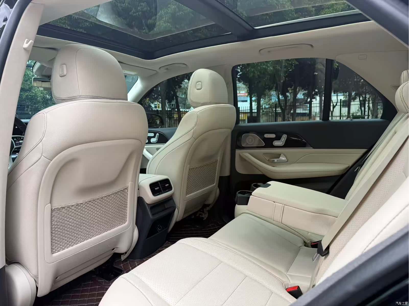 Mercedes-Benz GLE, 2020 8