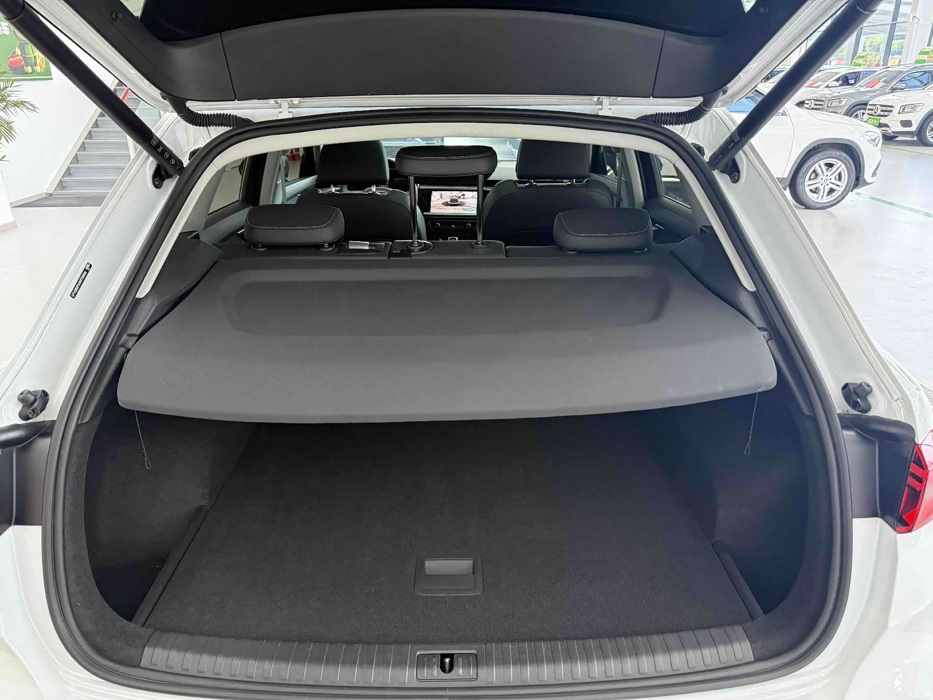 Audi Q3, 2023 17
