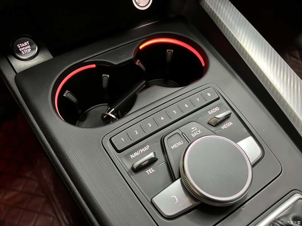 Audi A4L, 2017 16