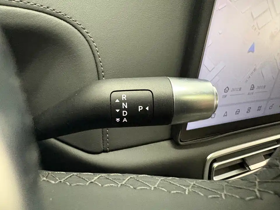 Li Auto Ideal L6