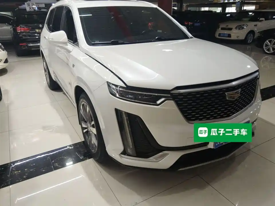 Cadillac XT6