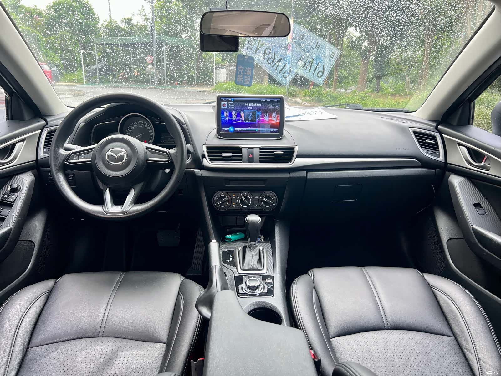 Mazda Mazda3, 2017 7