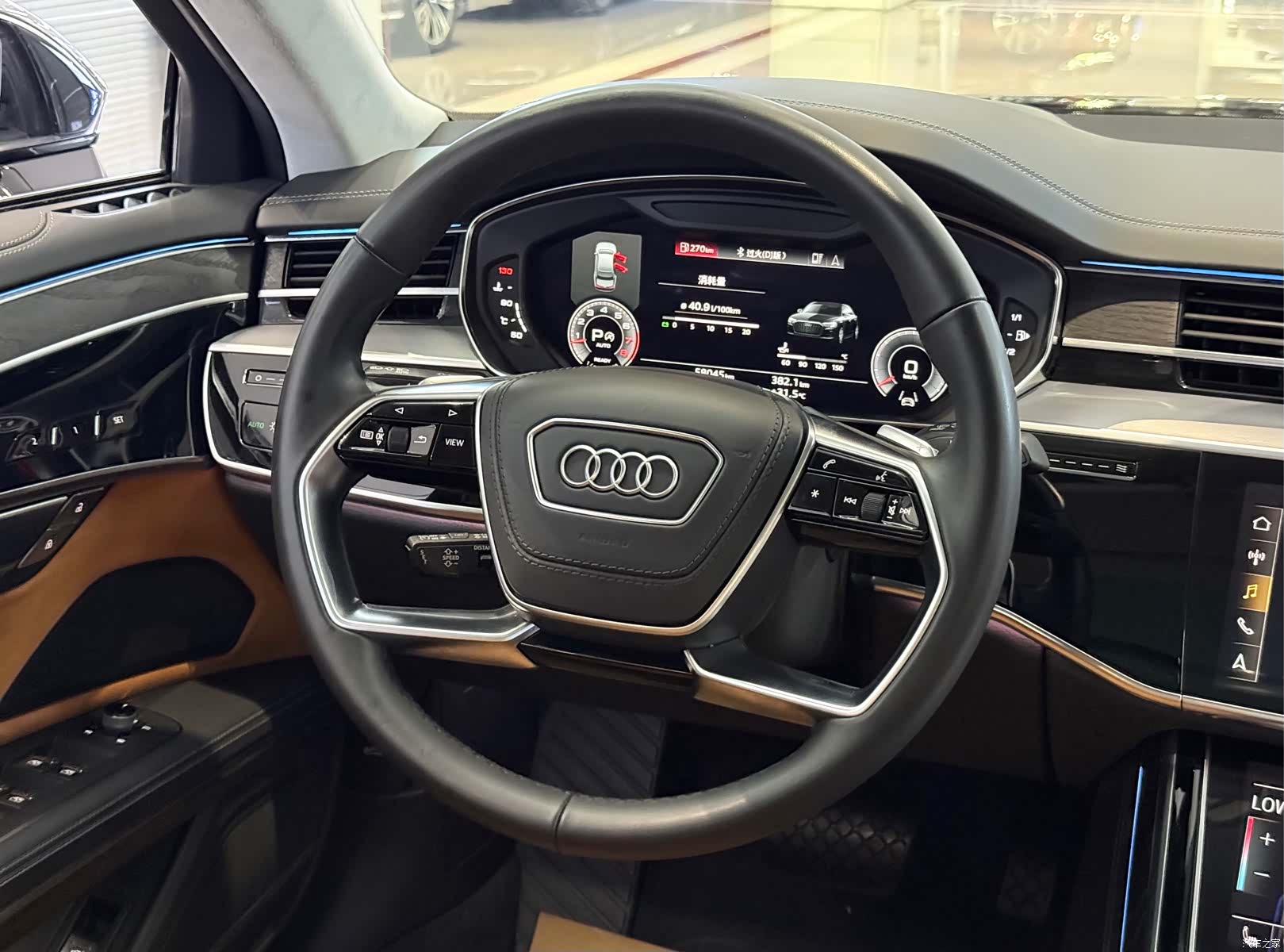 Audi A8L, 2022 все фото