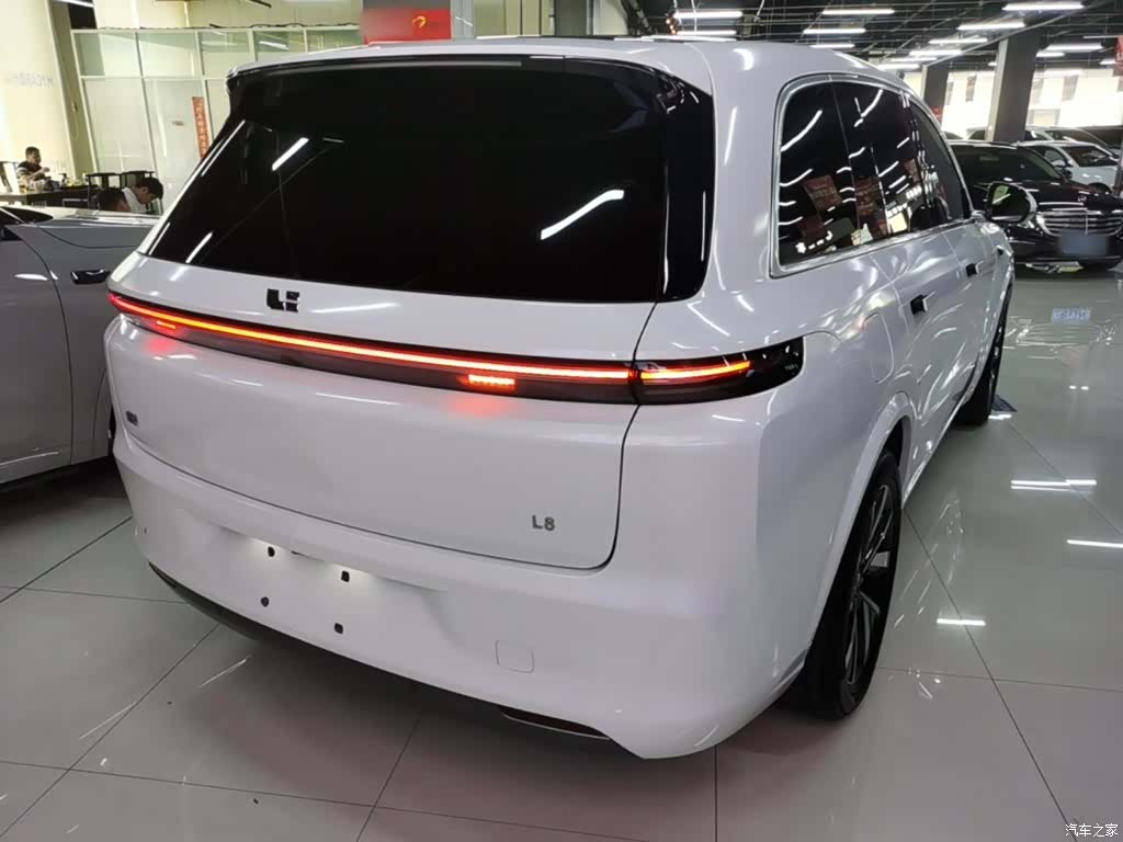 Li Auto L8, 2024 7