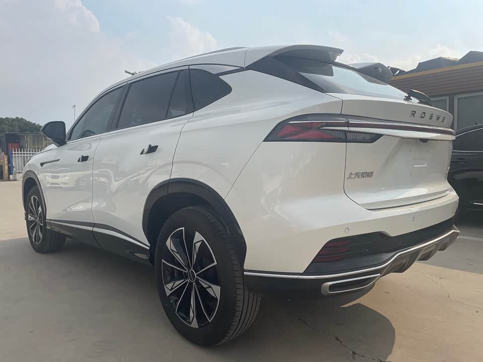 Roewe RX5