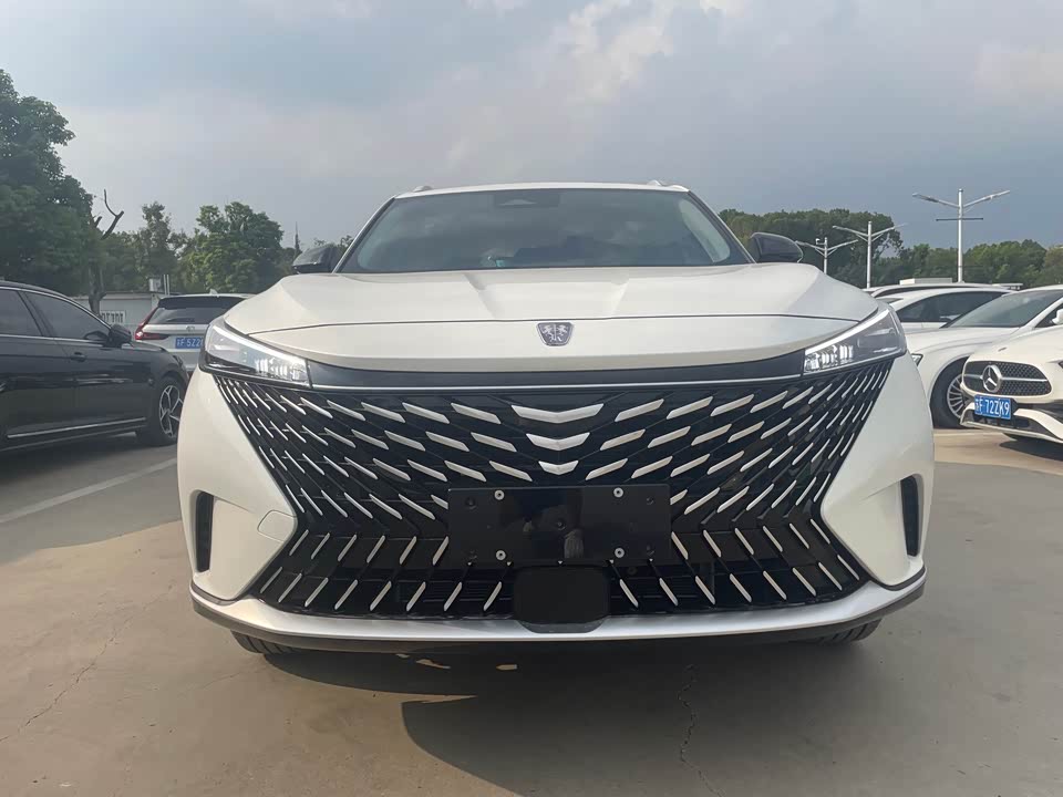 Roewe RX5
