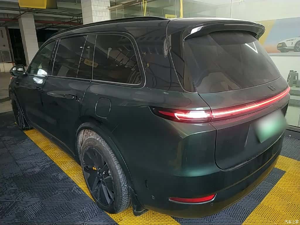 Li Auto L9, 2023 все фото