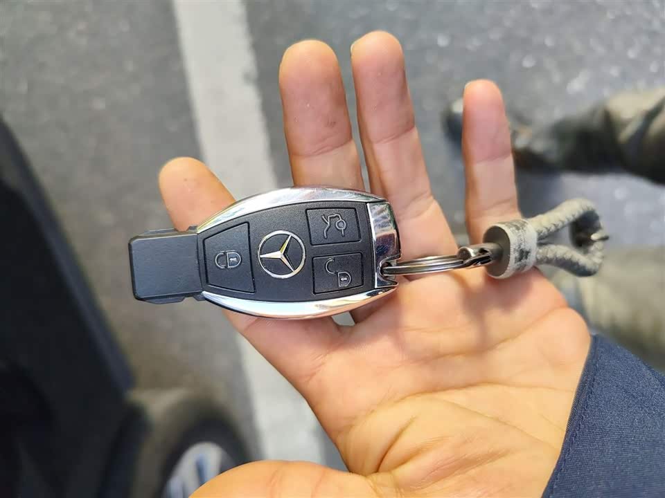 Mercedes-Benz GL grade