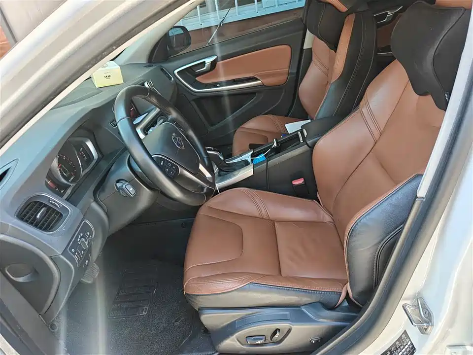 Volvo S60