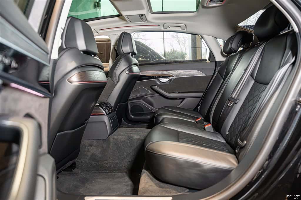 Audi A8L, 2021 14