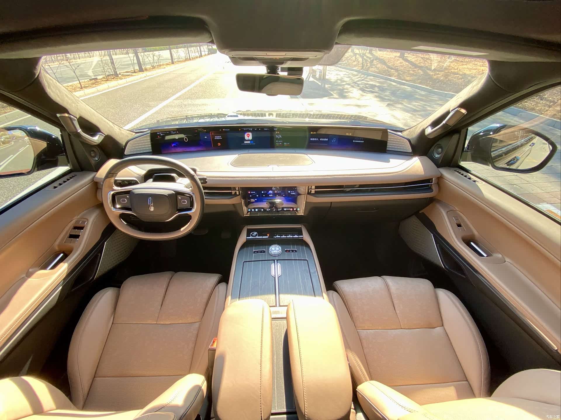 Lincoln Navigator, 2025 19