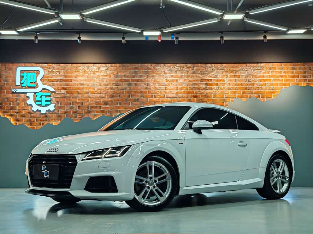 Audi TT 2015 TT Coupe 45 TFSI