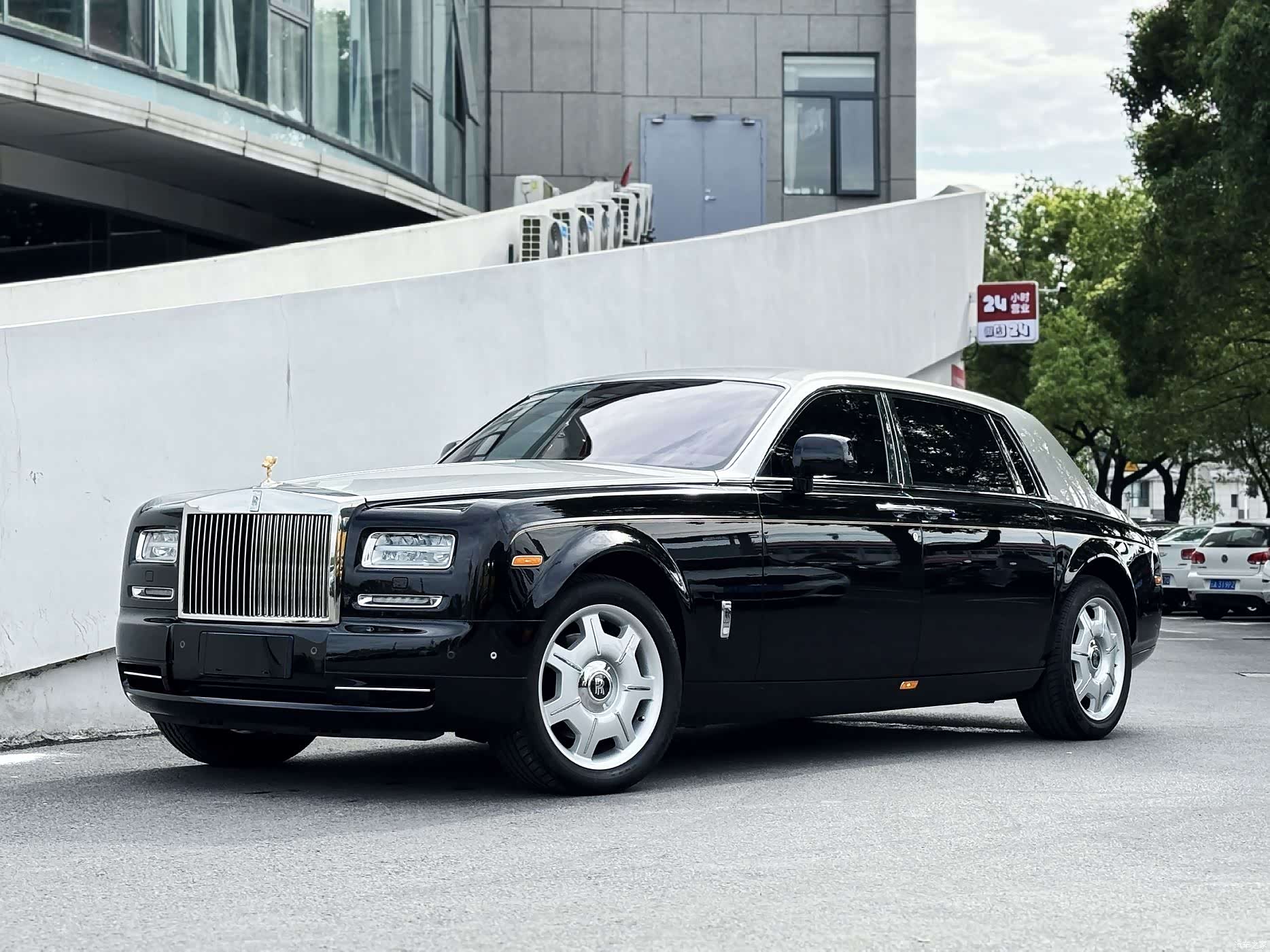 Rolls-Royce Phantom
