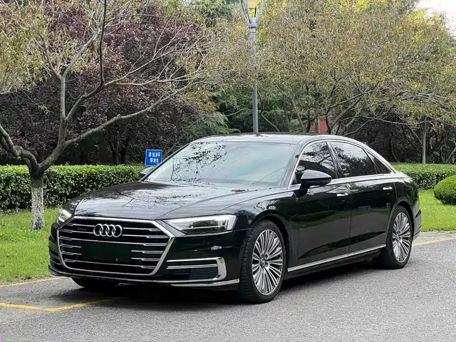 Audi A8 2019 — купить из Китая под заказ