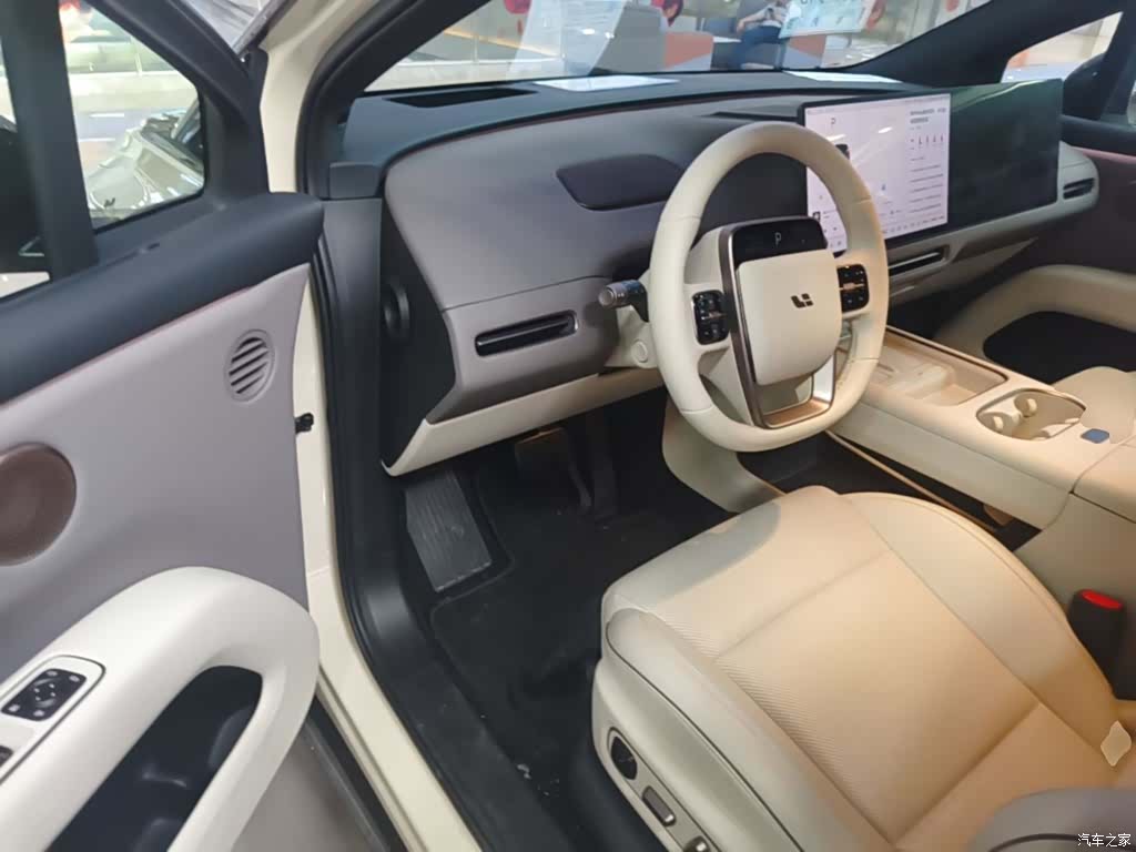 Li Auto i6, 2025 16