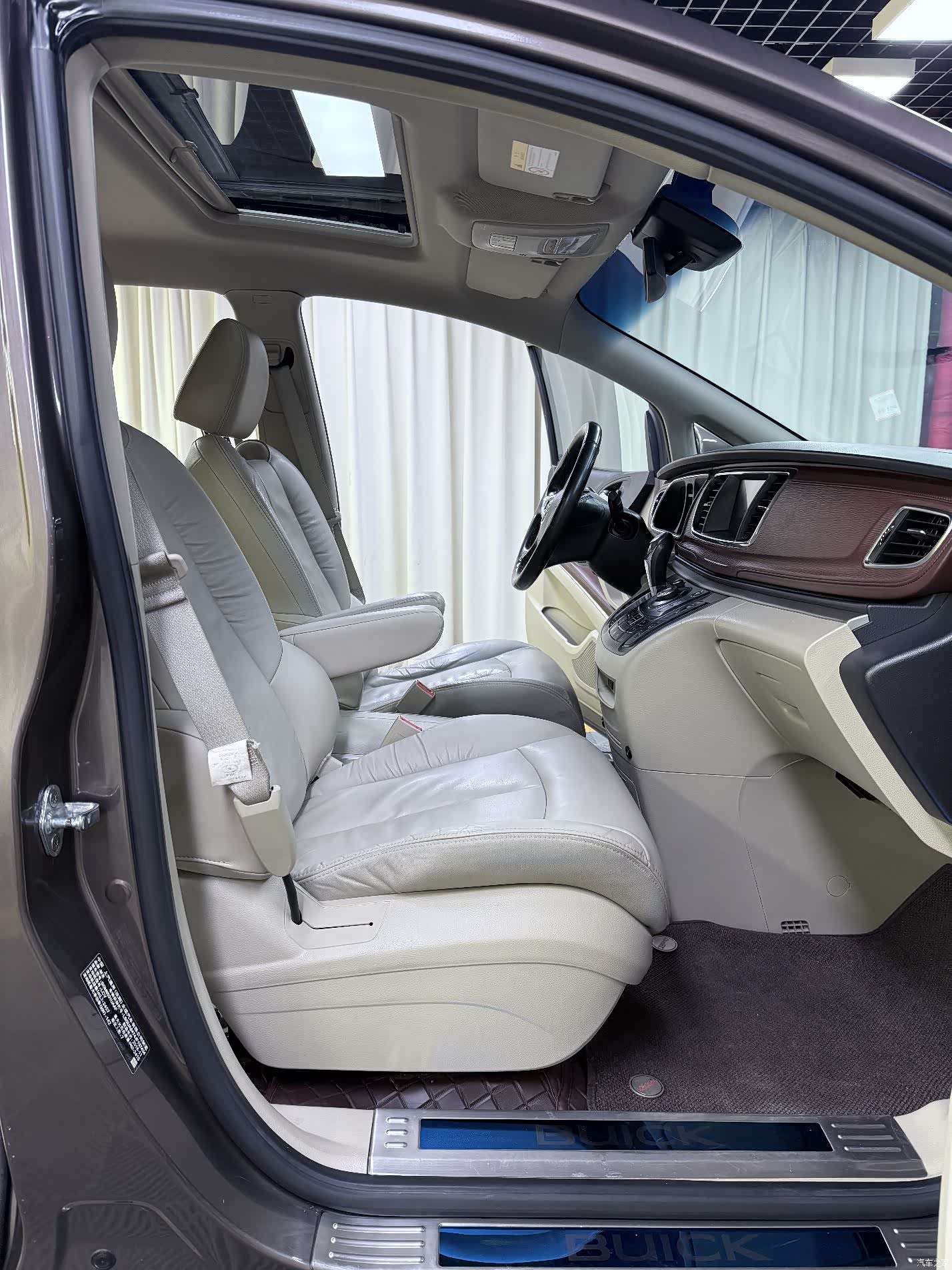 Buick GL8, 2019 15